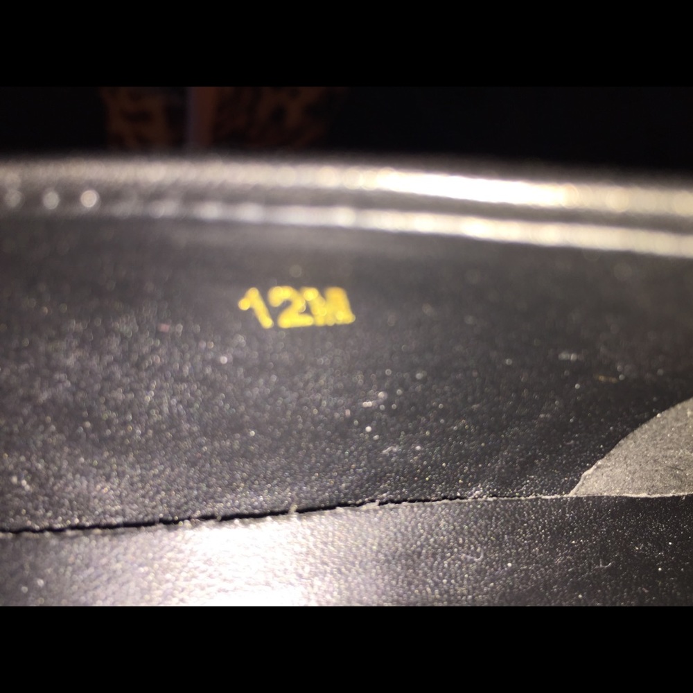 Van Eli, Dress Pumps in Black Leather - Picture 7 of 7